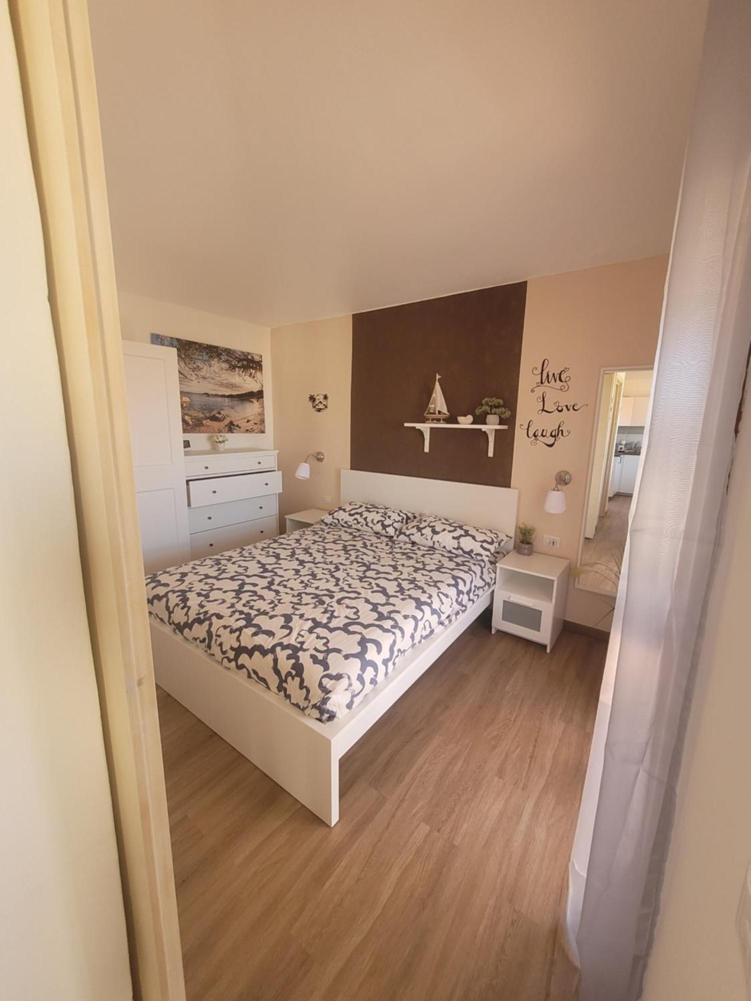דירות Vignola Mare Surf House Mirice מראה חיצוני תמונה